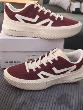 Brandblack Men’s Low-Top Sneakers in Wine and White